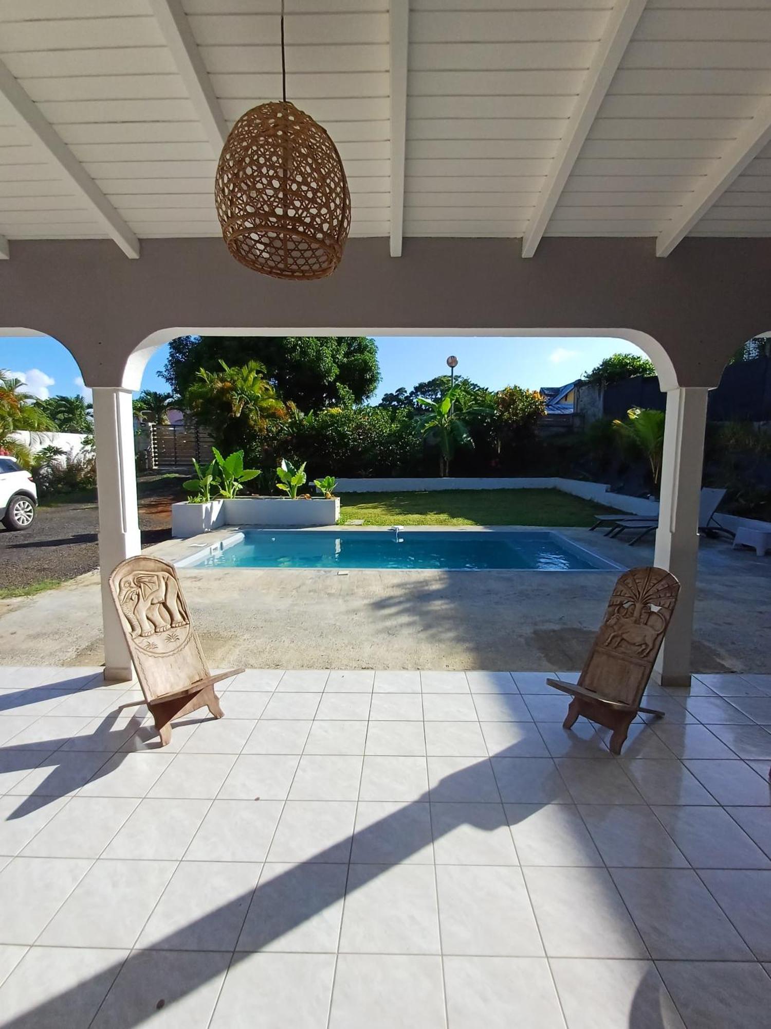 Private House, Pierrette 3